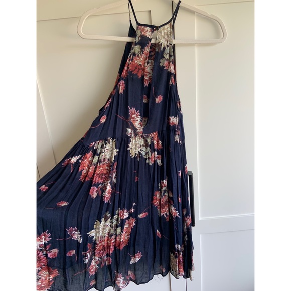 Urban Outfitters Navy Floral Summer Dress - Picture 2 of 4